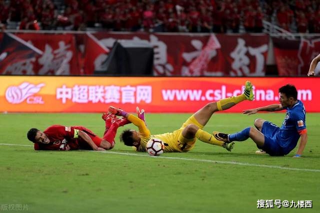 直播吧世界杯第17日MVP：梅西当选！任意球破门3战6球领跑射手榜
